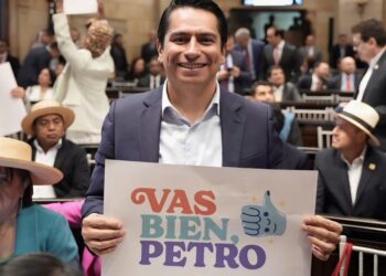 Erick Velasco, nariñense del Pacto Histórico, asume la presidencia de la Comisión Quinta