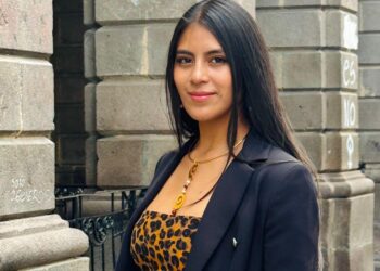 María Fuell, la hija de los Andes que canta con alma de volcán, es El Personaje 10.