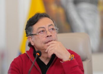 Panamericana bajo fuego: atentado en Cauca golpea la seguridad y reabre el debate sobre la “paz total”