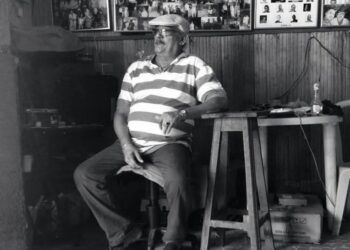 Chucho Ricaurte: El último guardián del vinilo ardiente