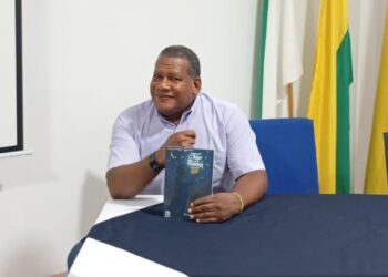 Entre el Mar y la Memoria: la voz incandescente de Jefferson Sánchez Cifuentes