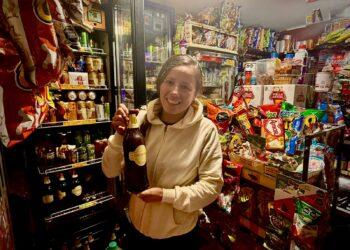 La Mona, una crónica en homenaje a las tiendas de barrio
