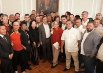 Abelardo saca a los delegados de Petro de las cámaras de comercio de Pasto, Ipiales y Tumaco: ¿eran los tenderos que el expresidente prometió nombrar?